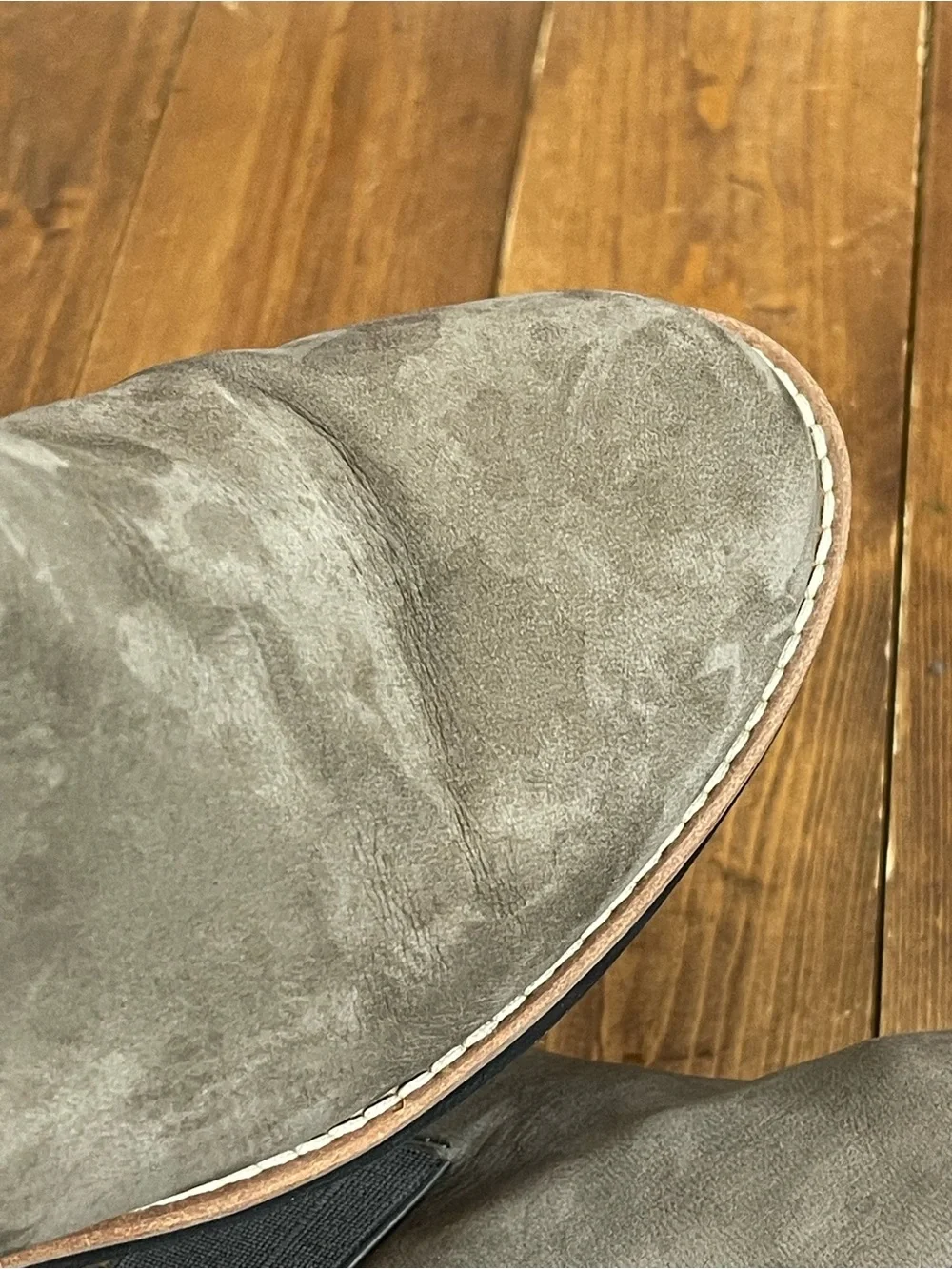 Eileen Fisher size 7.5 mushroom taupe colored Nubuck lark booties